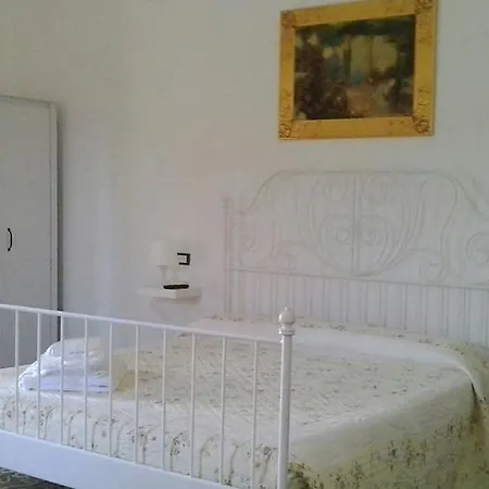 Πανσιόν La Casa Bianca